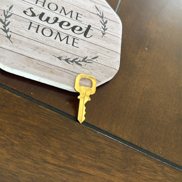 LV key - Picture 6 of 6